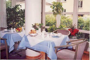 Hotel Astra Ulm Exterior foto